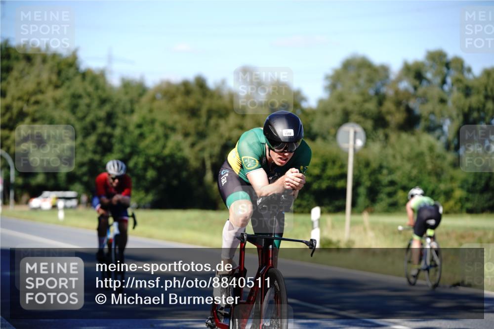 07.09.2025 - 19. Norderstedt Triathlon Michael Burmester http://msf.ph/oto/8840511 07.09.2025 15:02:15 Radfahren 465, 478, 1496, 1502 meine-sportfotos.de