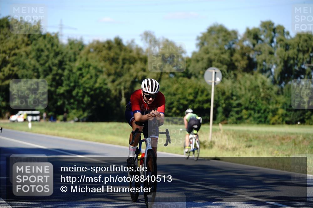 07.09.2025 - 19. Norderstedt Triathlon Michael Burmester http://msf.ph/oto/8840513 07.09.2025 15:02:16 Radfahren 465, 478, 1496, 1502 meine-sportfotos.de