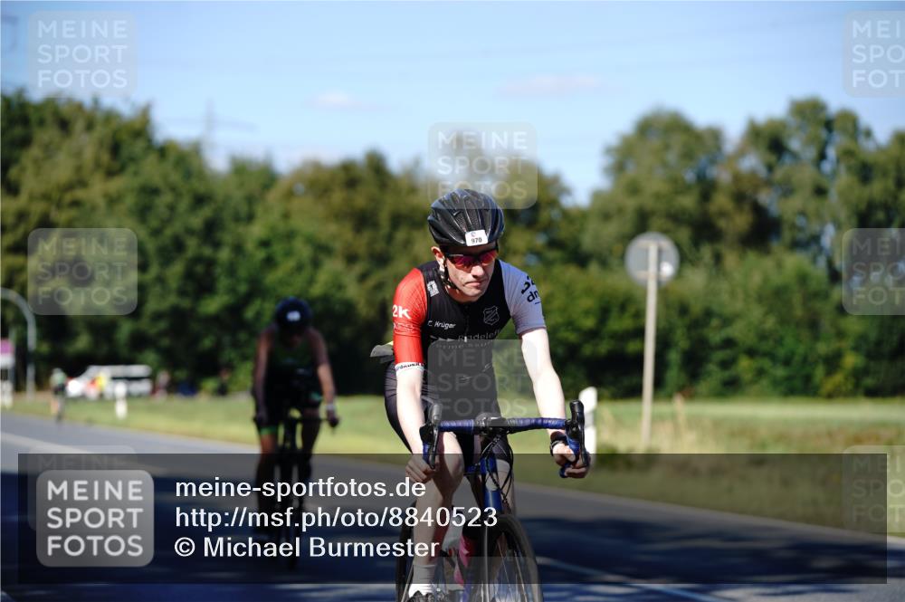 07.09.2025 - 19. Norderstedt Triathlon Michael Burmester http://msf.ph/oto/8840523 07.09.2025 15:02:22 Radfahren 476, 970 meine-sportfotos.de