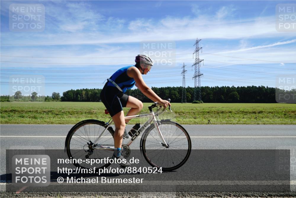 07.09.2025 - 19. Norderstedt Triathlon Michael Burmester http://msf.ph/oto/8840524 07.09.2025 12:20:57 Radfahren 169, 189, 273, 739, 1243 meine-sportfotos.de