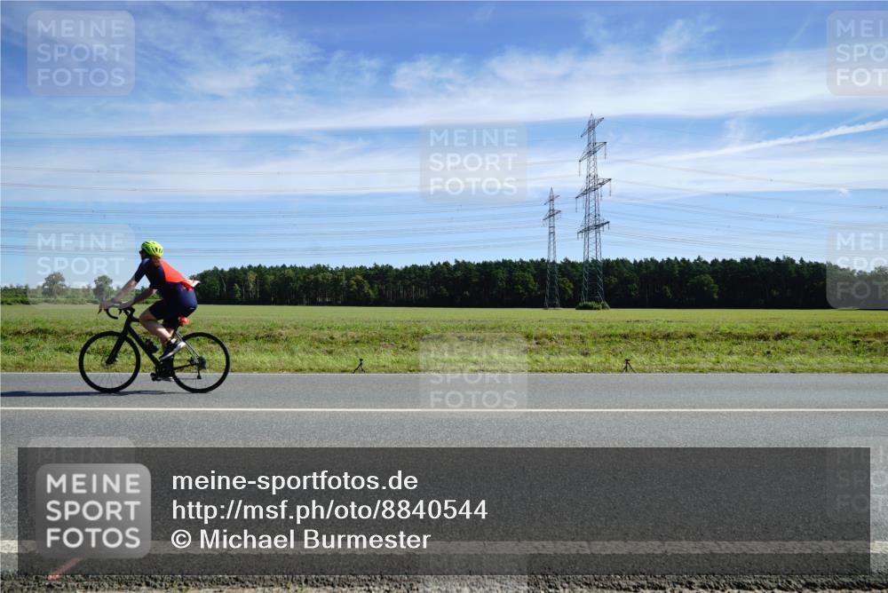 07.09.2025 - 19. Norderstedt Triathlon Michael Burmester http://msf.ph/oto/8840544 07.09.2025 12:21:08 Radfahren 1252, 1378 meine-sportfotos.de
