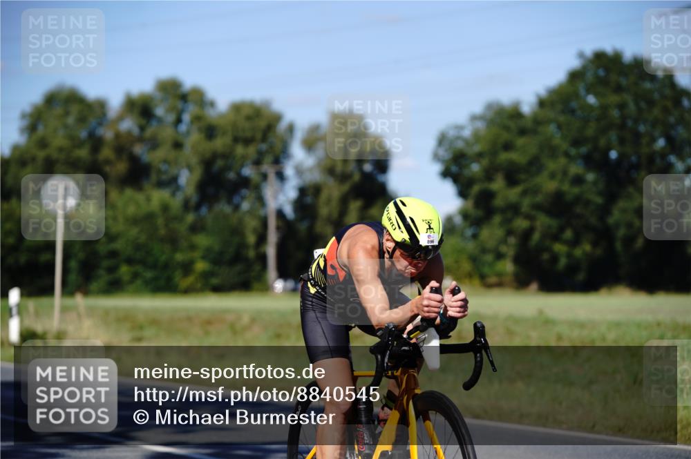 07.09.2025 - 19. Norderstedt Triathlon Michael Burmester http://msf.ph/oto/8840545 07.09.2025 15:02:42 Radfahren 896, 968, 1414 meine-sportfotos.de