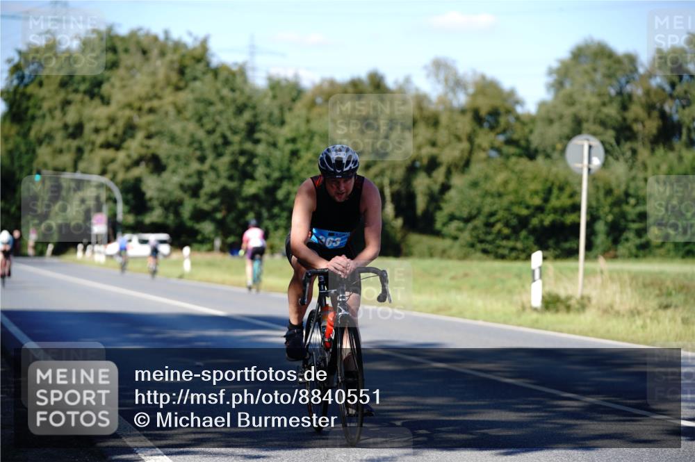 07.09.2025 - 19. Norderstedt Triathlon Michael Burmester http://msf.ph/oto/8840551 07.09.2025 15:03:31 Radfahren 363 meine-sportfotos.de