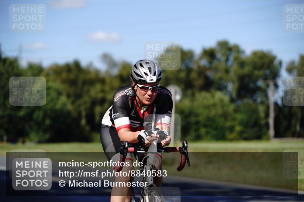 07.09.2025 - 19. Norderstedt Triathlon Michael Burmester http://msf.ph/oto/8840583 07.09.2025 15:04:01 Radfahren 445 meine-sportfotos.de