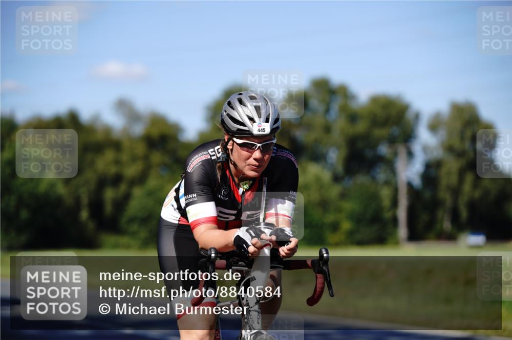 07.09.2025 - 19. Norderstedt Triathlon Michael Burmester http://msf.ph/oto/8840584 07.09.2025 15:04:01 Radfahren 445 meine-sportfotos.de