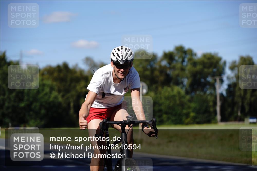 07.09.2025 - 19. Norderstedt Triathlon Michael Burmester http://msf.ph/oto/8840594 07.09.2025 15:04:07 Radfahren 462, 1431 meine-sportfotos.de