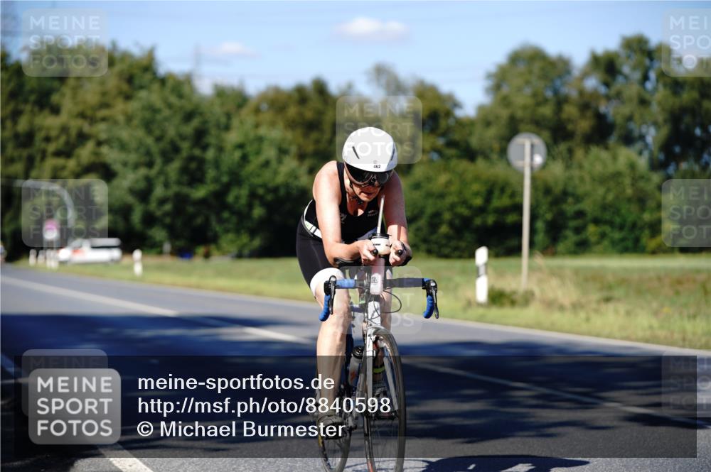 07.09.2025 - 19. Norderstedt Triathlon Michael Burmester http://msf.ph/oto/8840598 07.09.2025 15:04:08 Radfahren 462, 1431 meine-sportfotos.de