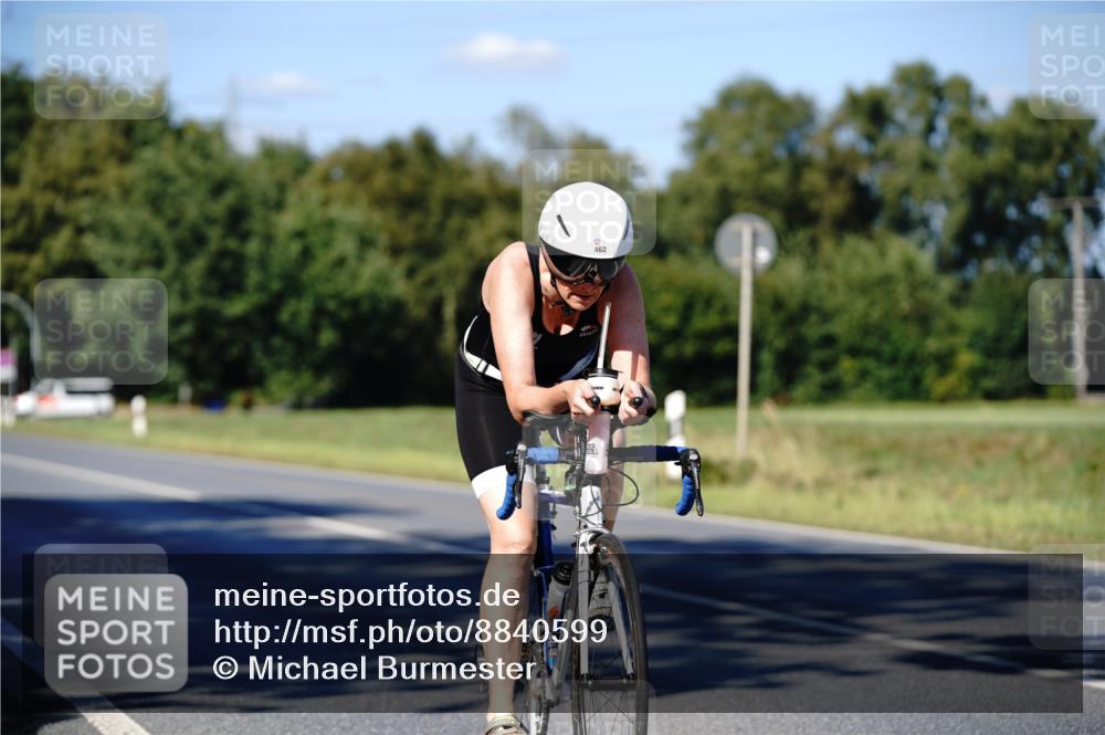 07.09.2025 - 19. Norderstedt Triathlon Michael Burmester http://msf.ph/oto/8840599 07.09.2025 15:04:08 Radfahren 462, 1431 meine-sportfotos.de
