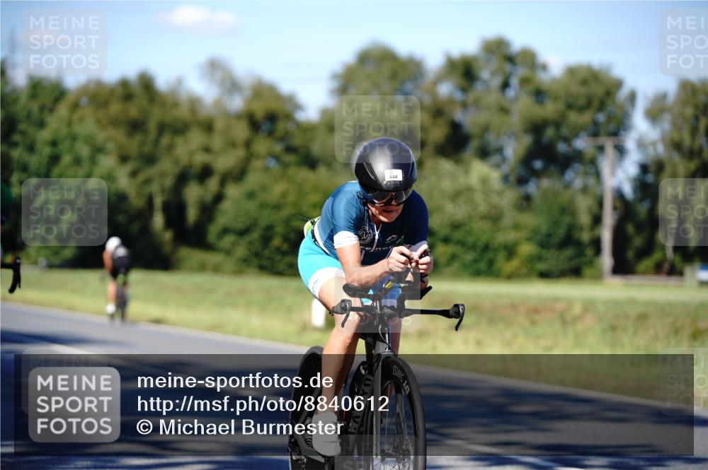 07.09.2025 - 19. Norderstedt Triathlon Michael Burmester http://msf.ph/oto/8840612 07.09.2025 15:04:17 Radfahren 444, 467 meine-sportfotos.de