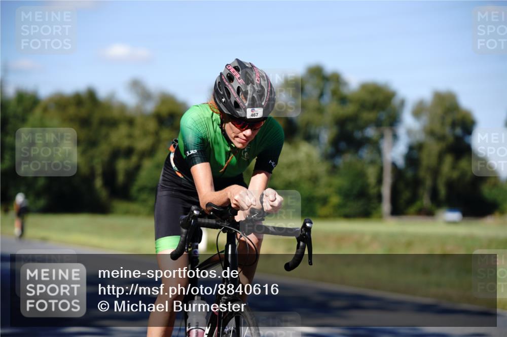 07.09.2025 - 19. Norderstedt Triathlon Michael Burmester http://msf.ph/oto/8840616 07.09.2025 15:04:18 Radfahren 444, 467 meine-sportfotos.de