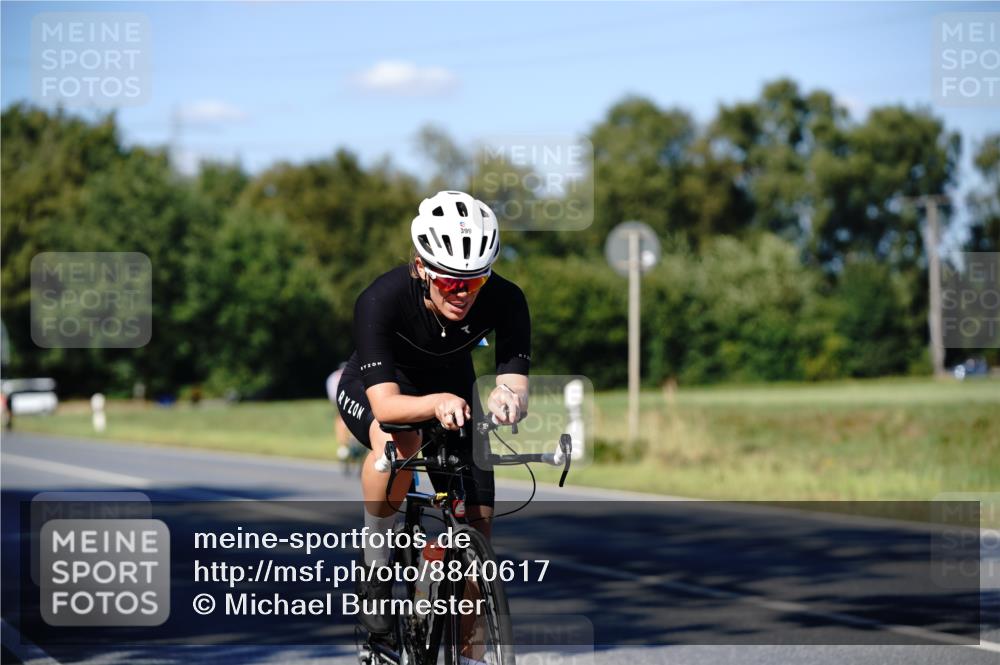 07.09.2025 - 19. Norderstedt Triathlon Michael Burmester http://msf.ph/oto/8840617 07.09.2025 15:04:23 Radfahren 399, 888 meine-sportfotos.de