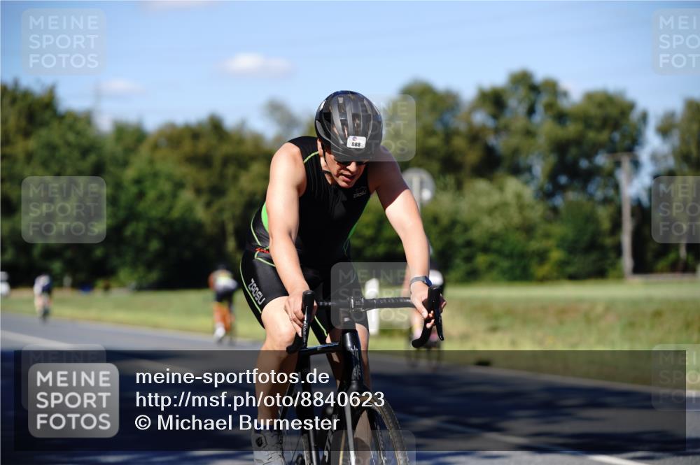 07.09.2025 - 19. Norderstedt Triathlon Michael Burmester http://msf.ph/oto/8840623 07.09.2025 15:04:25 Radfahren 399, 888 meine-sportfotos.de