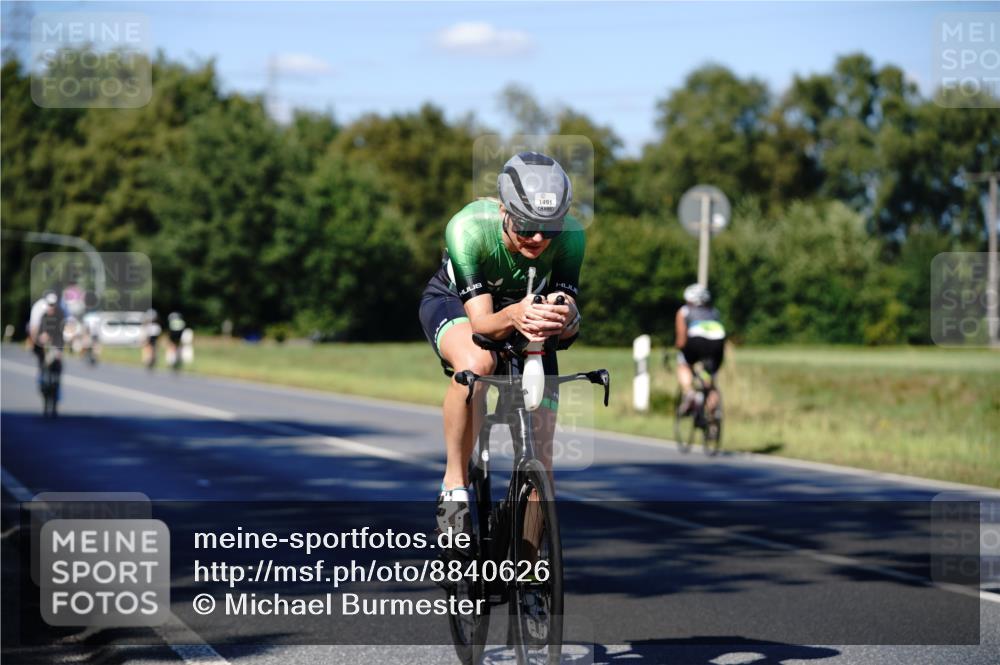 07.09.2025 - 19. Norderstedt Triathlon Michael Burmester http://msf.ph/oto/8840626 07.09.2025 15:04:31 Radfahren 407, 420, 1491 meine-sportfotos.de