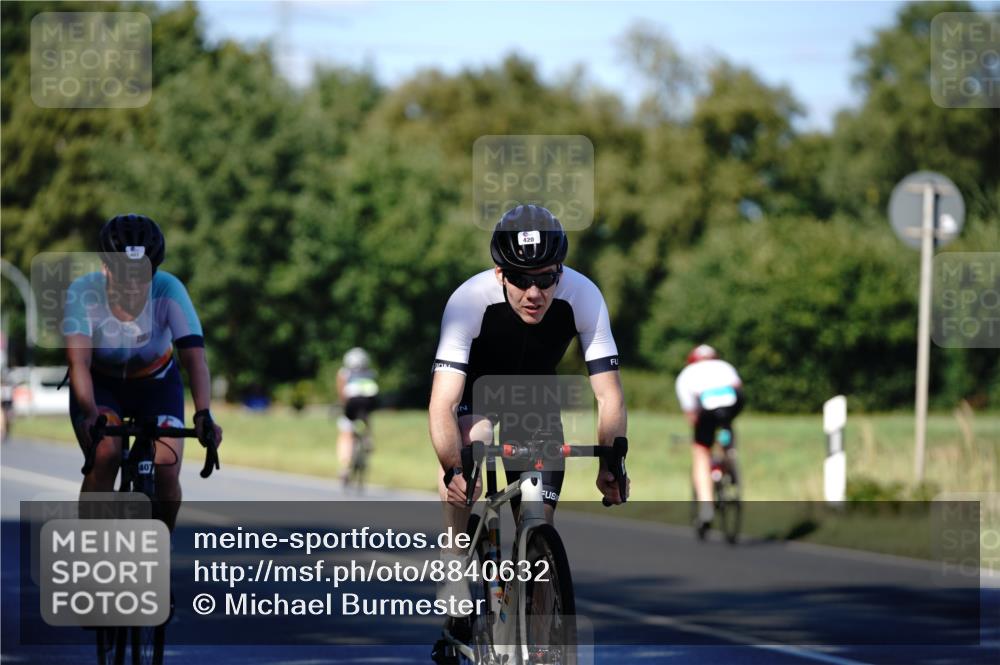 07.09.2025 - 19. Norderstedt Triathlon Michael Burmester http://msf.ph/oto/8840632 07.09.2025 15:04:34 Radfahren 407, 420, 1491 meine-sportfotos.de