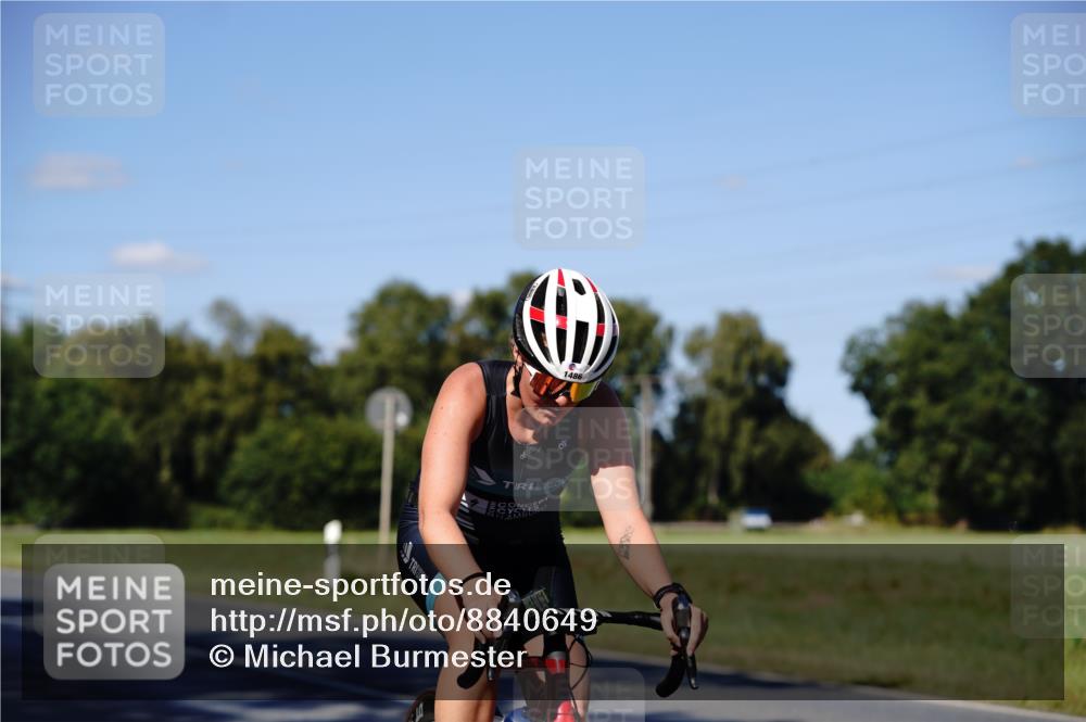 07.09.2025 - 19. Norderstedt Triathlon Michael Burmester http://msf.ph/oto/8840649 07.09.2025 15:05:11 Radfahren 1483, 1486 meine-sportfotos.de