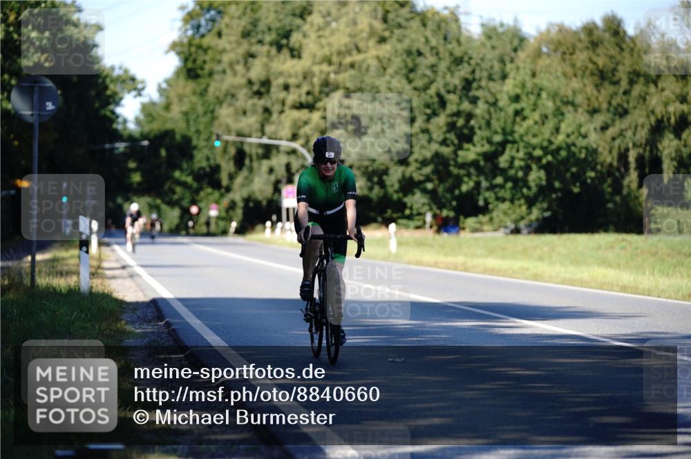 07.09.2025 - 19. Norderstedt Triathlon Michael Burmester http://msf.ph/oto/8840660 07.09.2025 15:05:36 Radfahren 466 meine-sportfotos.de