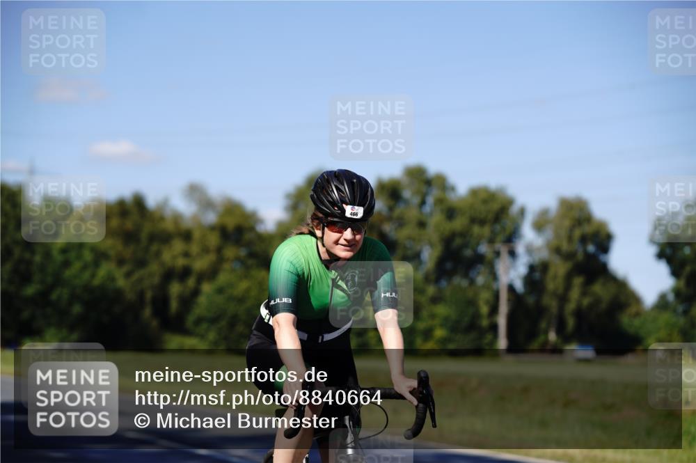 07.09.2025 - 19. Norderstedt Triathlon Michael Burmester http://msf.ph/oto/8840664 07.09.2025 15:05:38 Radfahren 466 meine-sportfotos.de