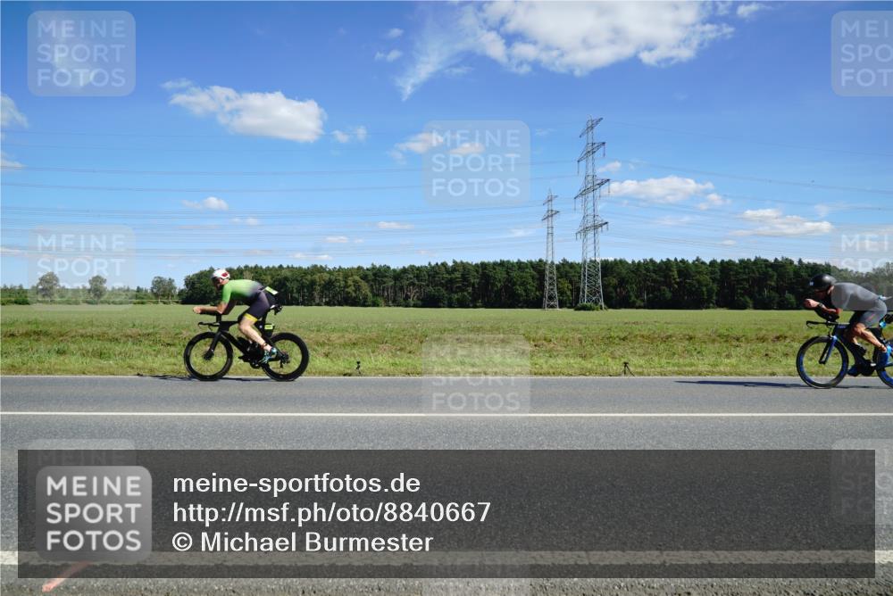 07.09.2025 - 19. Norderstedt Triathlon Michael Burmester http://msf.ph/oto/8840667 07.09.2025 14:28:58 Radfahren 478, 971, 1013, 1027 meine-sportfotos.de