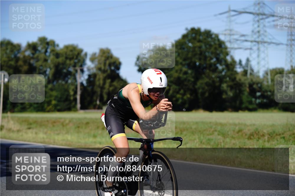 07.09.2025 - 19. Norderstedt Triathlon Michael Burmester http://msf.ph/oto/8840675 07.09.2025 15:05:49 Radfahren 448, 453, 1503 meine-sportfotos.de
