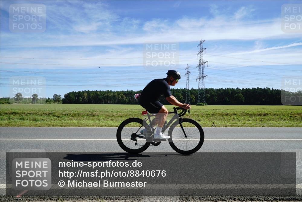 07.09.2025 - 19. Norderstedt Triathlon Michael Burmester http://msf.ph/oto/8840676 07.09.2025 12:21:56 Radfahren 218, 250, 1342 meine-sportfotos.de