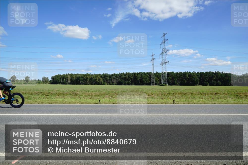 07.09.2025 - 19. Norderstedt Triathlon Michael Burmester http://msf.ph/oto/8840679 07.09.2025 14:28:59 Radfahren 478, 971 meine-sportfotos.de