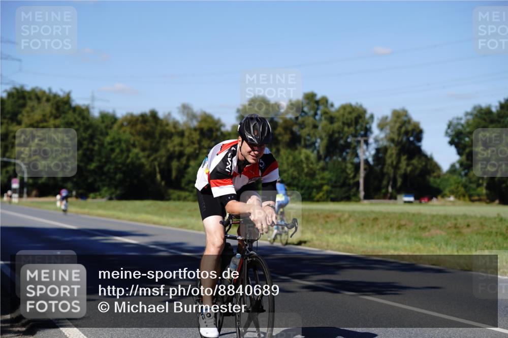 07.09.2025 - 19. Norderstedt Triathlon Michael Burmester http://msf.ph/oto/8840689 07.09.2025 15:06:41 Radfahren 427 meine-sportfotos.de