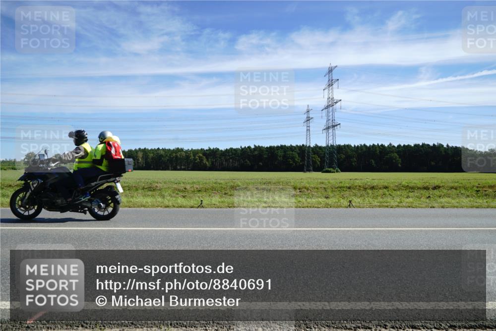 07.09.2025 - 19. Norderstedt Triathlon Michael Burmester http://msf.ph/oto/8840691 07.09.2025 12:21:59 Radfahren 218, 250, 1342 meine-sportfotos.de
