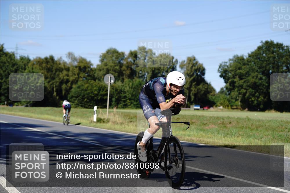 07.09.2025 - 19. Norderstedt Triathlon Michael Burmester http://msf.ph/oto/8840698 07.09.2025 15:06:49 Radfahren 897, 1433 meine-sportfotos.de