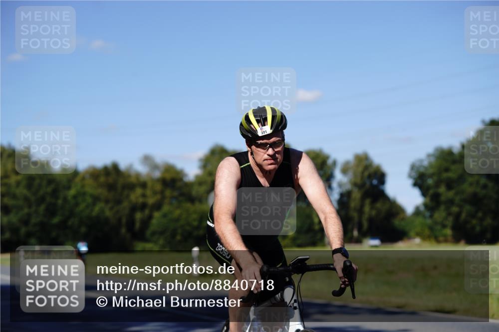 07.09.2025 - 19. Norderstedt Triathlon Michael Burmester http://msf.ph/oto/8840718 07.09.2025 15:07:36 Radfahren 391 meine-sportfotos.de