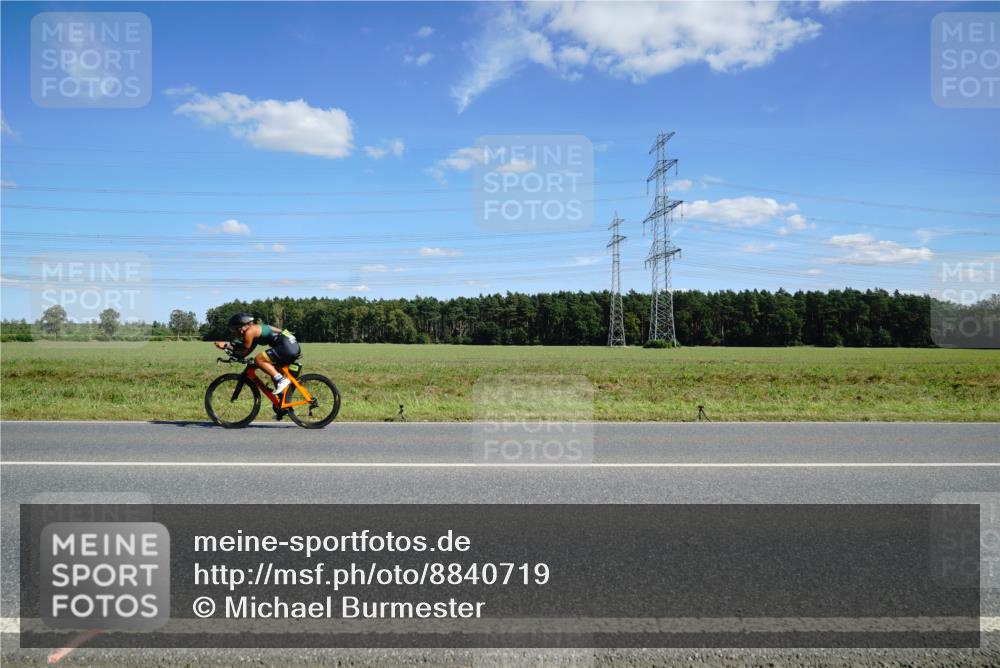 07.09.2025 - 19. Norderstedt Triathlon Michael Burmester http://msf.ph/oto/8840719 07.09.2025 14:29:11 Radfahren 391, 1408, 1467 meine-sportfotos.de