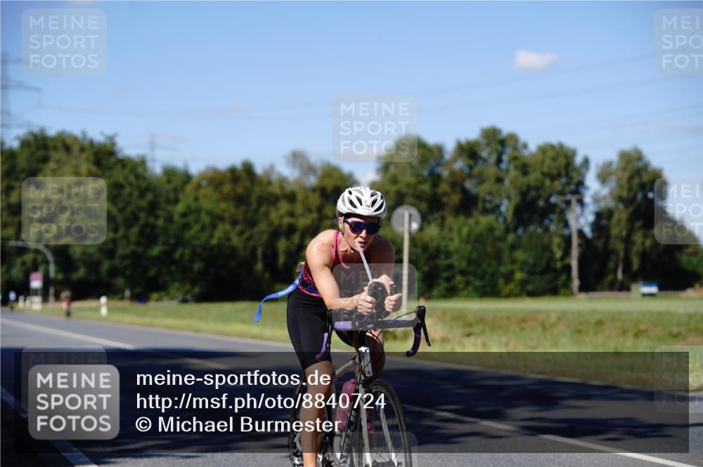 07.09.2025 - 19. Norderstedt Triathlon Michael Burmester http://msf.ph/oto/8840724 07.09.2025 15:07:50 Radfahren 442, 464 meine-sportfotos.de