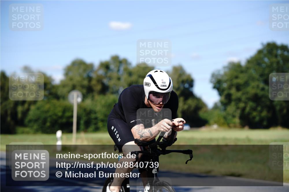07.09.2025 - 19. Norderstedt Triathlon Michael Burmester http://msf.ph/oto/8840739 07.09.2025 15:08:25 Radfahren 402, 1511 meine-sportfotos.de