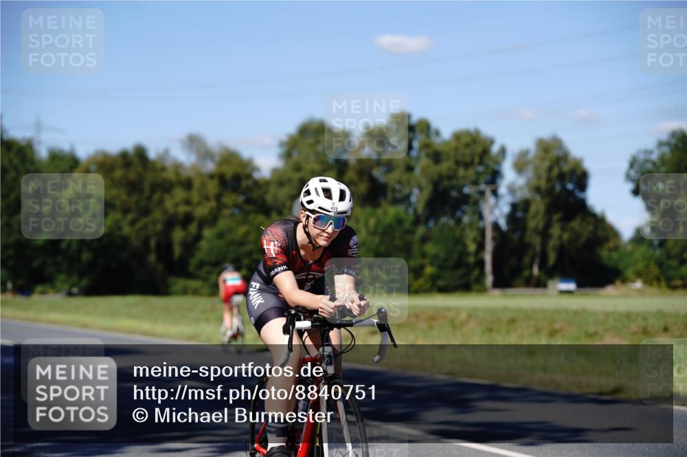 07.09.2025 - 19. Norderstedt Triathlon Michael Burmester http://msf.ph/oto/8840751 07.09.2025 15:08:36 Radfahren 437 meine-sportfotos.de
