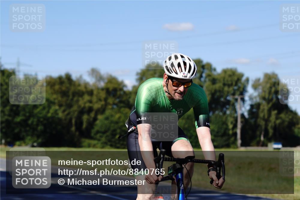 07.09.2025 - 19. Norderstedt Triathlon Michael Burmester http://msf.ph/oto/8840765 07.09.2025 15:09:19 Radfahren 477, 1424, 1494 meine-sportfotos.de