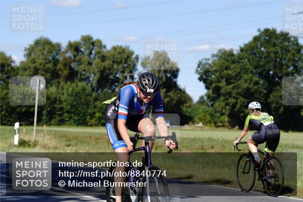07.09.2025 - 19. Norderstedt Triathlon Michael Burmester http://msf.ph/oto/8840774 07.09.2025 15:09:26 Radfahren 454, 473, 480 meine-sportfotos.de