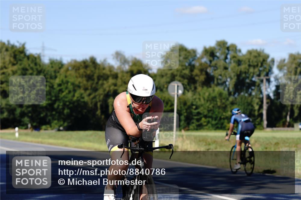 07.09.2025 - 19. Norderstedt Triathlon Michael Burmester http://msf.ph/oto/8840786 07.09.2025 15:09:44 Radfahren 1504 meine-sportfotos.de