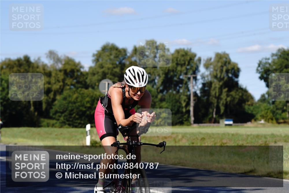 07.09.2025 - 19. Norderstedt Triathlon Michael Burmester http://msf.ph/oto/8840787 07.09.2025 15:09:51 Radfahren 377 meine-sportfotos.de