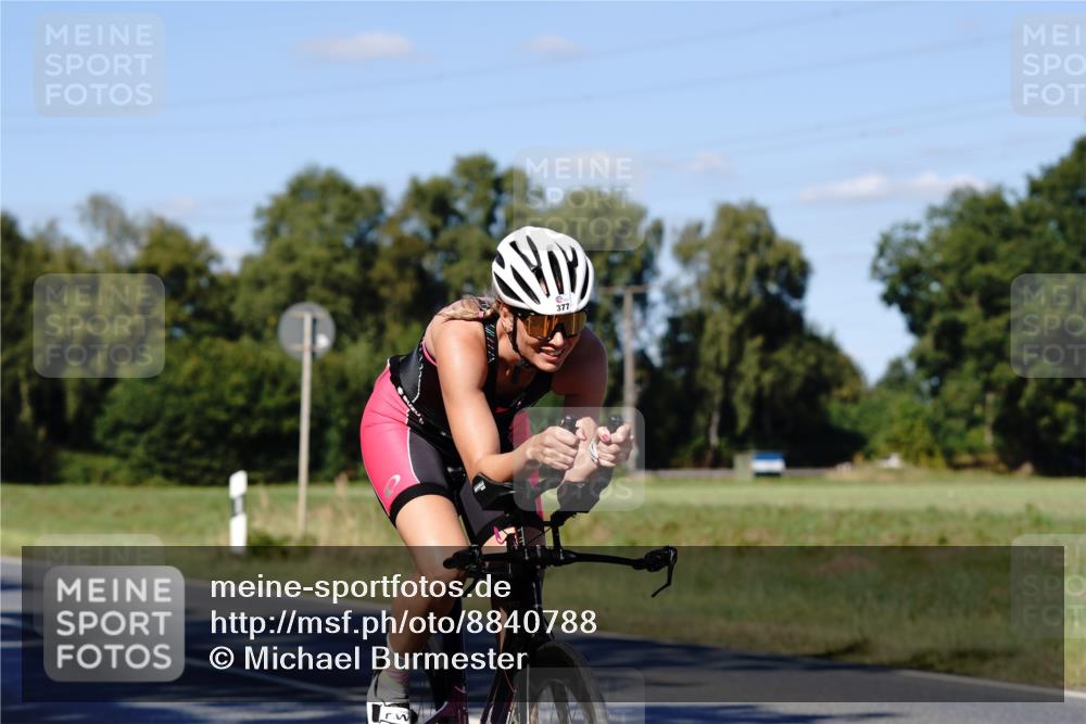 07.09.2025 - 19. Norderstedt Triathlon Michael Burmester http://msf.ph/oto/8840788 07.09.2025 15:09:51 Radfahren 377 meine-sportfotos.de