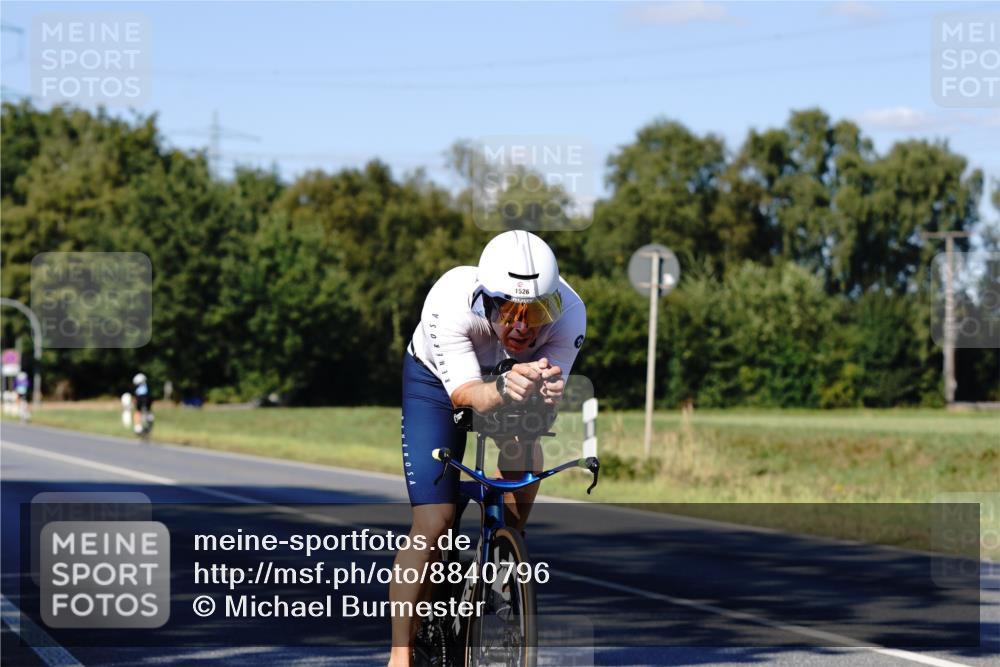 07.09.2025 - 19. Norderstedt Triathlon Michael Burmester http://msf.ph/oto/8840796 07.09.2025 15:10:09 Radfahren 440, 1526 meine-sportfotos.de