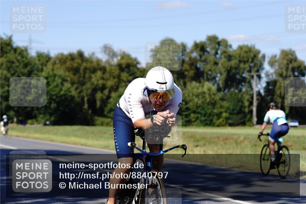 07.09.2025 - 19. Norderstedt Triathlon Michael Burmester http://msf.ph/oto/8840797 07.09.2025 15:10:09 Radfahren 440, 1526 meine-sportfotos.de