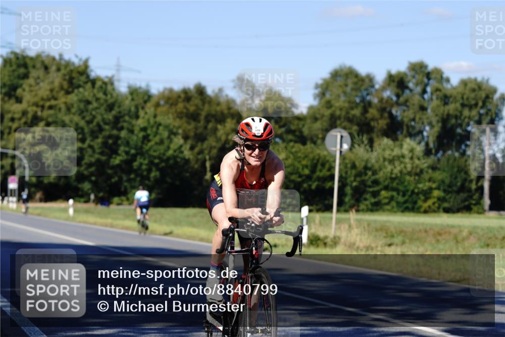 07.09.2025 - 19. Norderstedt Triathlon Michael Burmester http://msf.ph/oto/8840799 07.09.2025 15:10:13 Radfahren 387, 440 meine-sportfotos.de