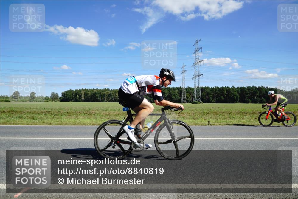 07.09.2025 - 19. Norderstedt Triathlon Michael Burmester http://msf.ph/oto/8840819 07.09.2025 14:29:41 Radfahren 427, 1020 meine-sportfotos.de