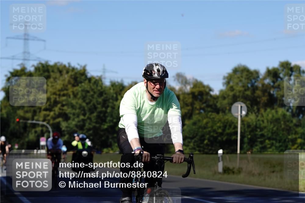 07.09.2025 - 19. Norderstedt Triathlon Michael Burmester http://msf.ph/oto/8840824 07.09.2025 15:10:35 Radfahren 469, 905, 1480, 1537 meine-sportfotos.de