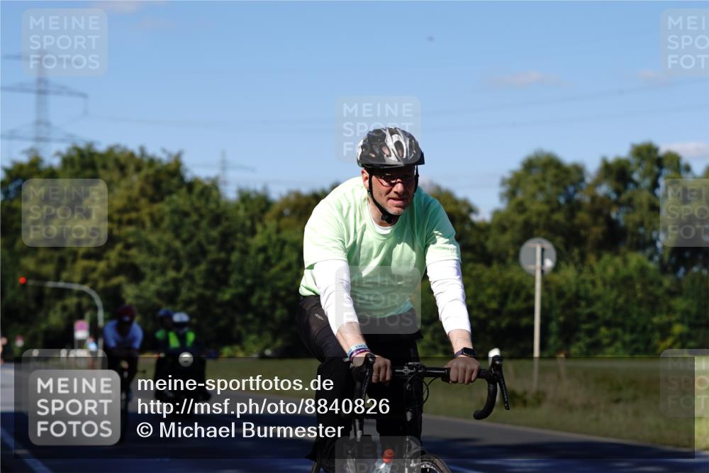 07.09.2025 - 19. Norderstedt Triathlon Michael Burmester http://msf.ph/oto/8840826 07.09.2025 15:10:36 Radfahren 395, 469, 905, 1537 meine-sportfotos.de
