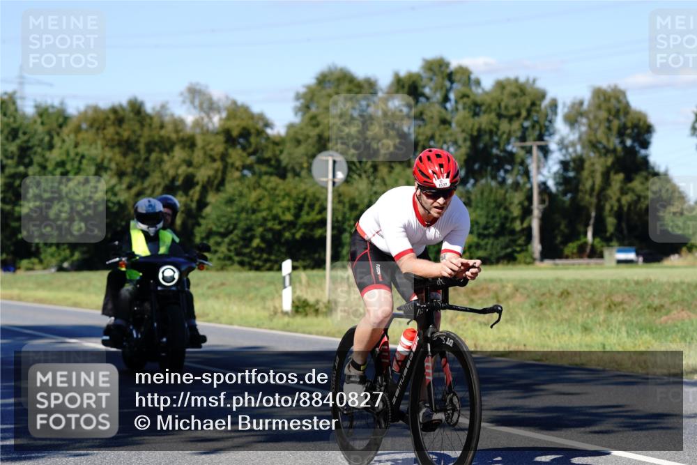 07.09.2025 - 19. Norderstedt Triathlon Michael Burmester http://msf.ph/oto/8840827 07.09.2025 15:10:37 Radfahren 395, 469, 905, 1537 meine-sportfotos.de