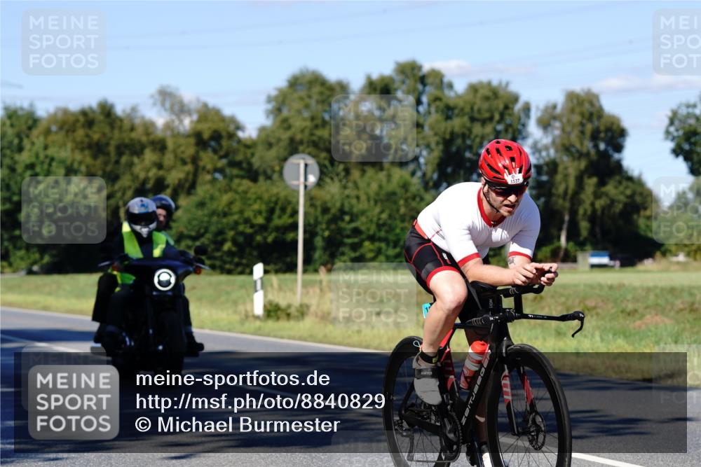 07.09.2025 - 19. Norderstedt Triathlon Michael Burmester http://msf.ph/oto/8840829 07.09.2025 15:10:37 Radfahren 395, 469, 905, 1537 meine-sportfotos.de