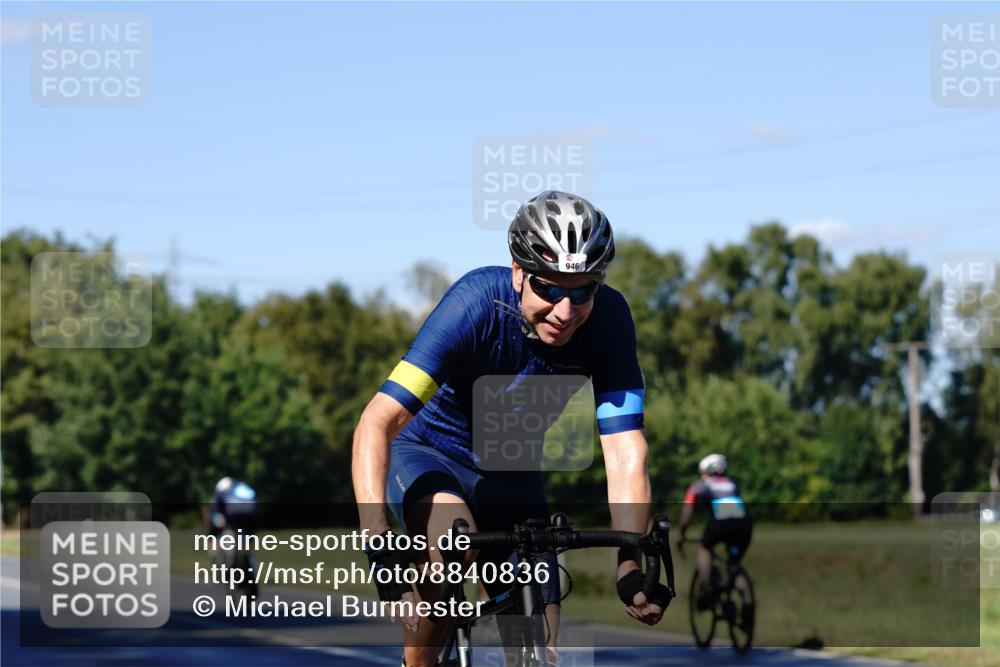 07.09.2025 - 19. Norderstedt Triathlon Michael Burmester http://msf.ph/oto/8840836 07.09.2025 15:10:46 Radfahren 475, 946, 967 meine-sportfotos.de