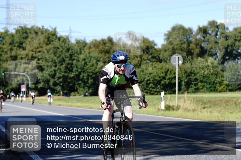 07.09.2025 - 19. Norderstedt Triathlon Michael Burmester http://msf.ph/oto/8840846 07.09.2025 15:10:55 Radfahren 932, 1500 meine-sportfotos.de