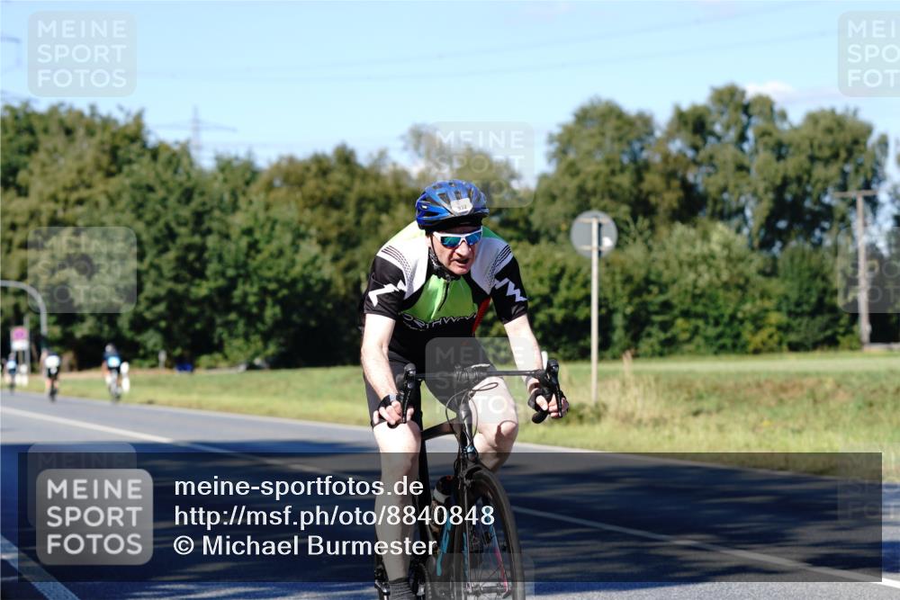 07.09.2025 - 19. Norderstedt Triathlon Michael Burmester http://msf.ph/oto/8840848 07.09.2025 15:10:55 Radfahren 932, 1500 meine-sportfotos.de