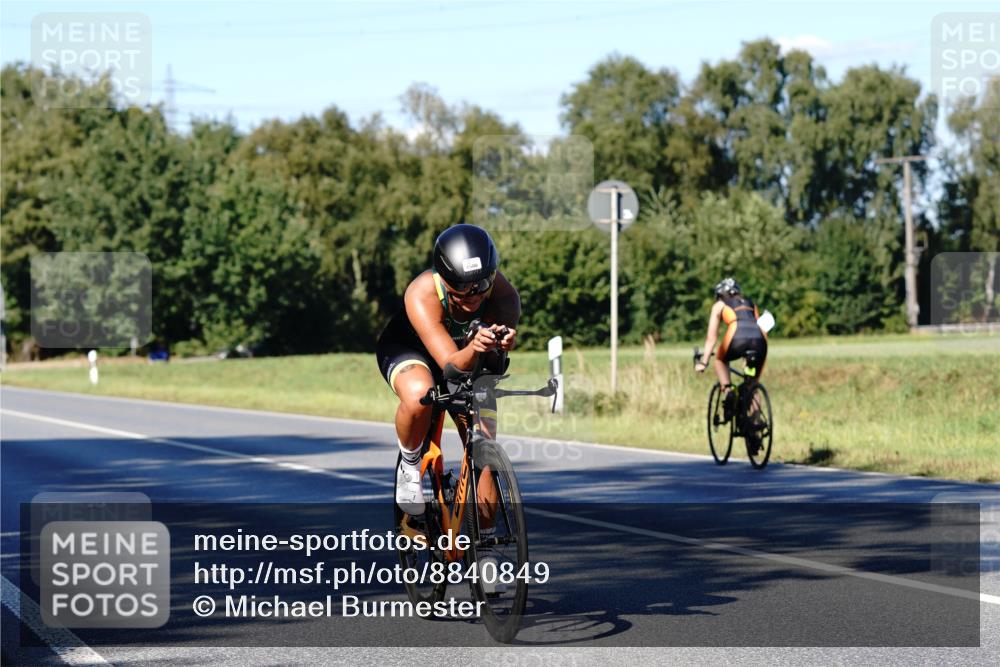 07.09.2025 - 19. Norderstedt Triathlon Michael Burmester http://msf.ph/oto/8840849 07.09.2025 15:10:59 Radfahren 472, 1500 meine-sportfotos.de
